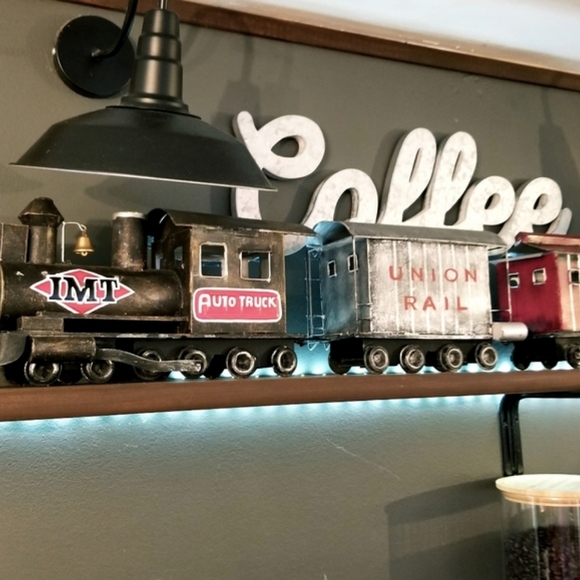 ❗Pottery Barn Vintage Rustic Metal Hand Painted Train with Working Bell❗ - Picture 2 of 6